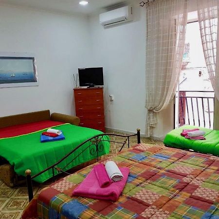 Daily Relax Apartment Napoli Bagian luar foto